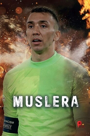 FERNANDO MUSLERA POSTER HEDİYELİ FUTBOLCU KİTABI